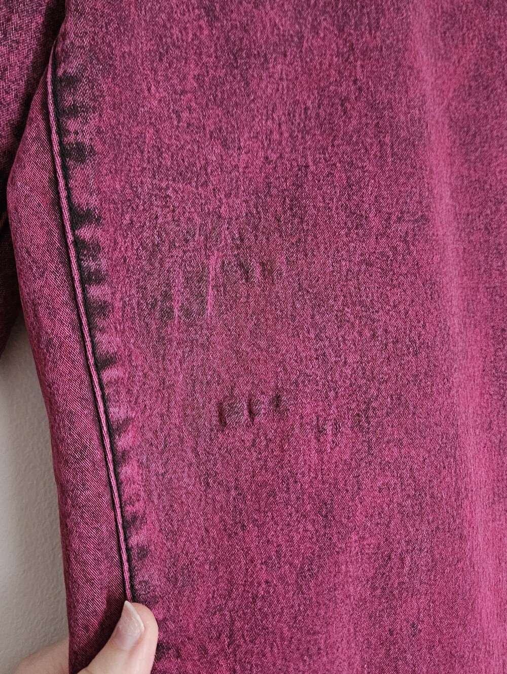 L.E.I. Emma Stretchy Jeggings in Magenta & Black Dyed Denim: Junior's Size 15 - Picture 2 of 5